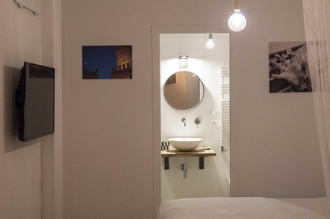 Lovely Studio D'Azeglio By Studio Vita โบโลญญา ภายนอก รูปภาพ